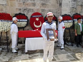TARSUSLU ŞEHİT SON YOLCULUĞUNA UĞURLANDI