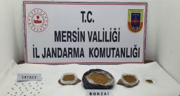 Yolcu otobüsüyle uyuşturucu sevkiyatı jandarmaya takıldı
