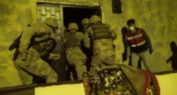Mersin'de eylem hazırlığındaki 14 kişi yakalandı