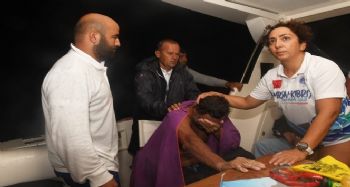 Milli yüzücü Emre Seven'in Mersin - KKTC yüzüşü yarım kaldı