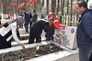 MERSİN ŞEHİTLİĞİNDE HÜZÜNLÜ TÖREN