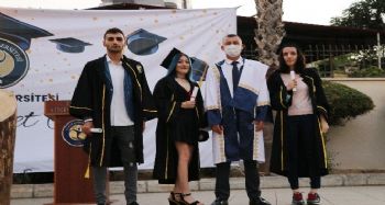 Toros Üniversitesinde mezuniyet heyecanı