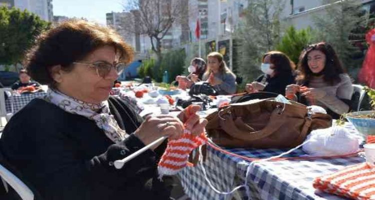 Hünerli eller lösemili çocuklar için ördü
