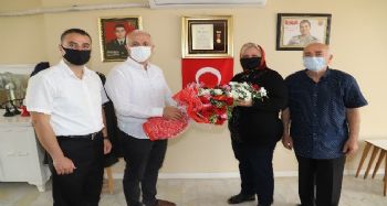 Başkan Gültak, şehit annelerini yalnız bırakmadı