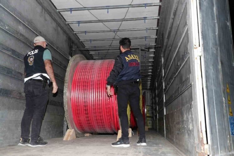 Mersin polisi 20 milyon liralık dolandırıcılığa engel oldu: 2 tutuklama