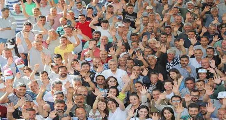 Tarhan, ‘2022'nin En Başarılı Belediye Başkanları’ arasında gösterildi