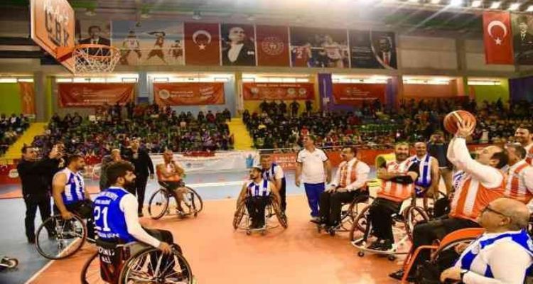Vali Pehlivan: Engelli kardeşlerimizin her zaman yanındayız