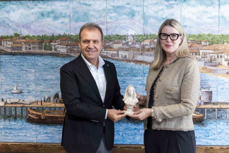 İsveç İstanbul Başkonsolosu Strömquist Başkan Seçer ile görüştü