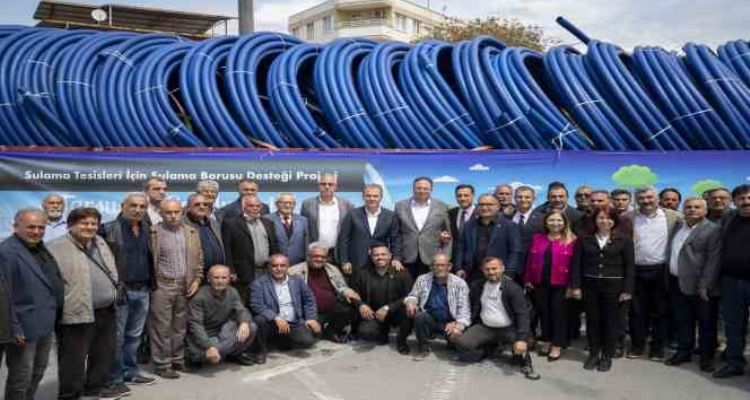Mersin Büyükşehir Belediyesi çiftçileri desteklemeye devam ediyor