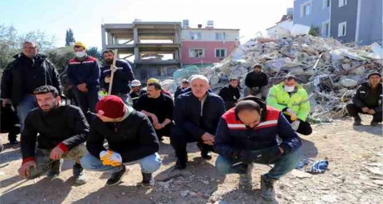 Akdeniz'de yaralar birlikte sarılıyor