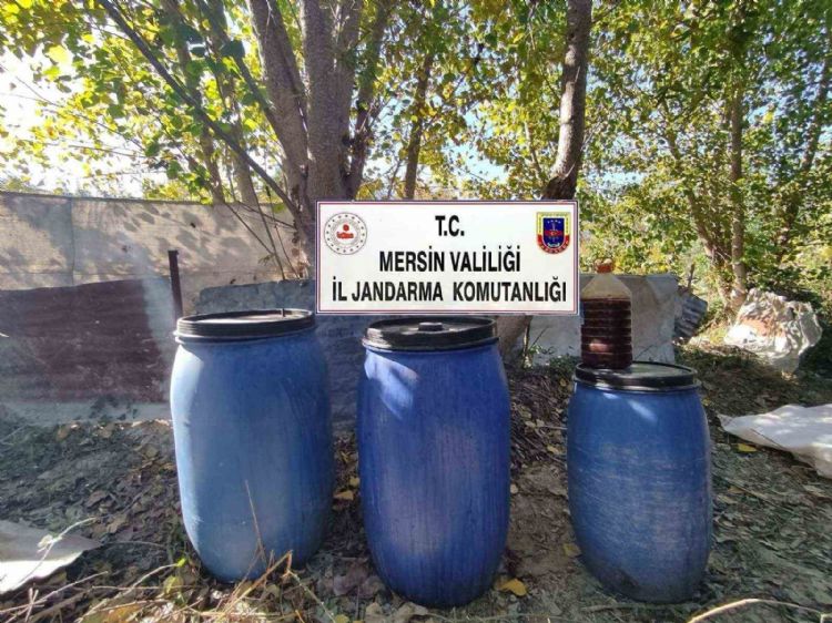 Mersin’de 510 litre sahte içki ele geçirildi