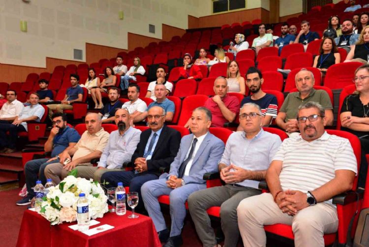 Mersin Üniversitesi’nde ‘Yaz Okulu ve Matematik Öğrenci Kongresi’ düzenlendi
