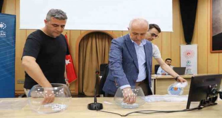 TOKİ'nin 67 konut ile 11 ticarethane kurası çekildi