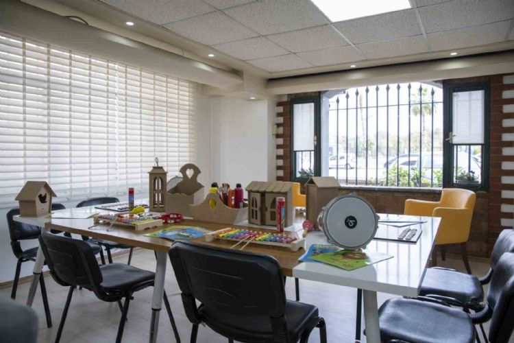 Mersin’de ‘Gülümse Alzheimer Yaşam Merkezi’nin kayıtları başladı