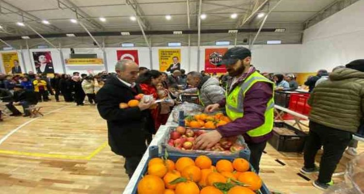 Büyükşehir Belediyesinden deprem korkusu yaşayan Mersinlilere destek