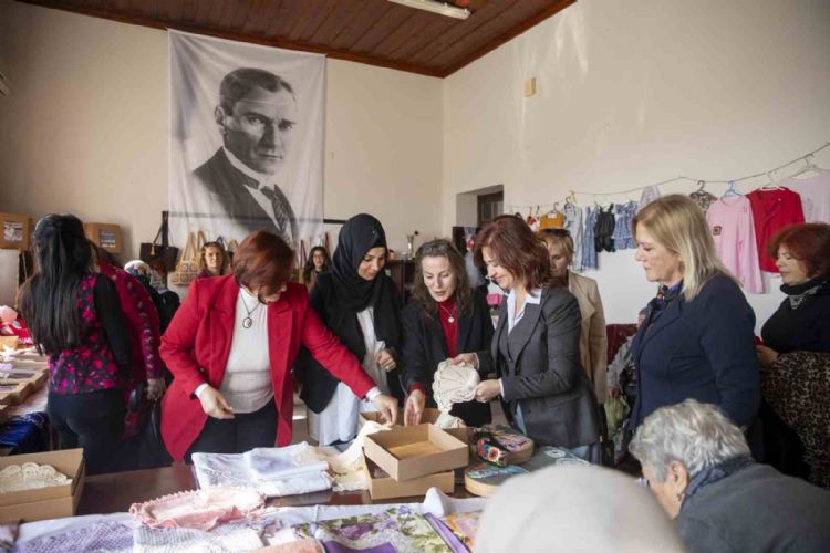 Üretici kadınlar, kadın kooperatif ve dernekleri ile Silifke Gazi Çiftliği’nde bir araya geldi