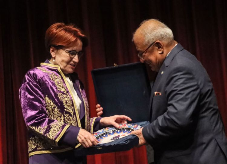 Akşener, Mersin’den mutlu ayrıldı