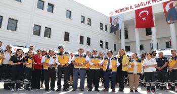 Mersin'de 8 yeni ambulans göreve başladı
