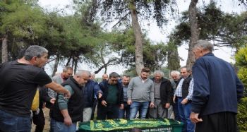 Mersin'deki yangında balkondan düşerek ölen kadın toprağa verildi