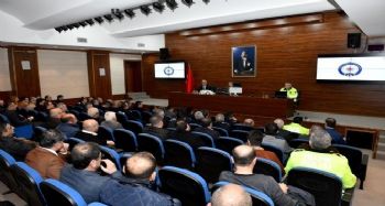 Mersin'de otobüs kazalarının önlenmesine yönelik toplantı