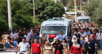 MERSİNLİ ŞEHİDİ SON YOLCULUĞUNA BİNLERCE KİŞİ UĞURLADI