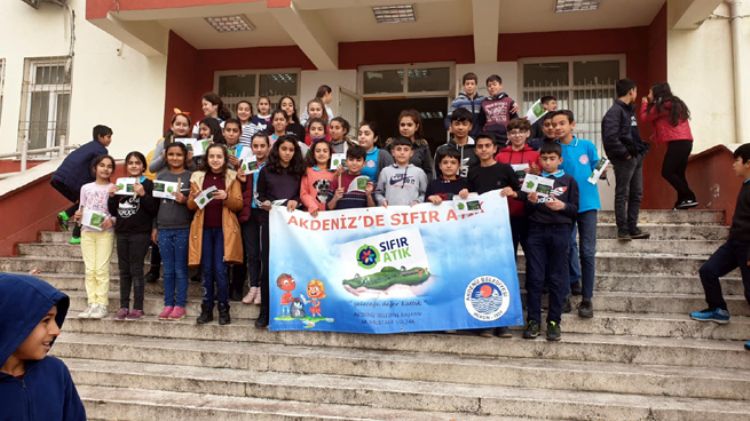 Akdenizli çocuklara, ‘Sıfır atık yönetimi ve geri dönüşümün önemi’ anlatıldı