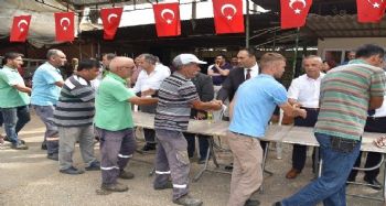 Başkan Yılmaz, personelinin bayramını kutladı