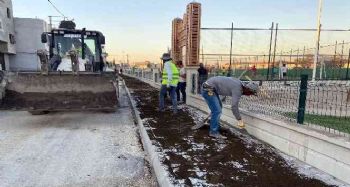 Akdeniz'de yol çalışmaları sürüyor	