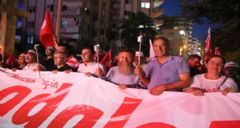 MEZİTLİ ‘ZAFER VE ADALET’ İÇİN YÜRÜDÜ