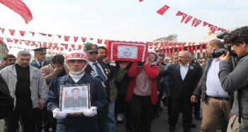 MERSİNLİ AFRİN ŞEHİDİ SON YOLCULUĞUNA UĞURLANDI