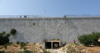 Mersin'de pikap köprüden uçtu: 2 ölü, 1 yaralı