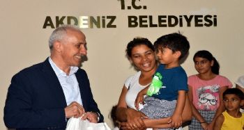 Başkan Gültak, çocuklara erken bayram sevinci yaşattı