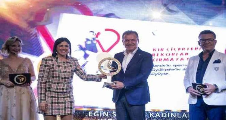 AKDENİZ’DE 40’I ÇOCUK 100 DÜZENSİZ GÖÇMEN KKTC YOLUNDA YAKALANDI