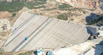 Mersin Pamukluk Barajının ön yüz beton imalatlarına başlandı