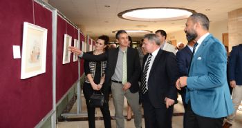 KARİKATÜR SERGİSİ VE SÖYLEŞİ:“KEMOTERAPİ VAR DEDİLER GELDİK”