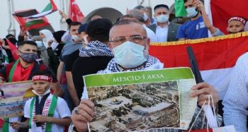 İsrail'in Mescid-i Aksa'ya ve Filistin'e saldırıları Mersin'de protesto edildi