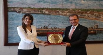 Başkan Seçer: "Toplumların bağımsızlık ve ulusal kurtuluş günleri önemlidir"
