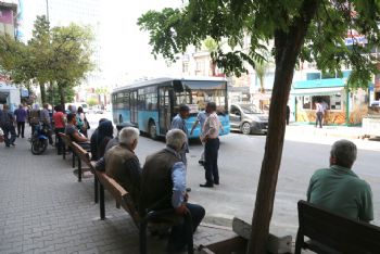 KURUÇEŞME DURAĞI’NA BANKLAR YERLEŞTİRDİ