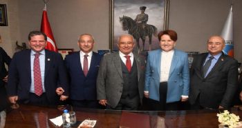 İYİ PARTİ LİDERİ AKŞENER’DEN BAŞKAN KOCAMAZ’A ZİYARET