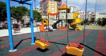 Mersin'de park ve yeşil alanlar normalleşme dönemine hazırlanıyor