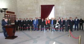 MERSİN GİAD ANITKABİR’İ ZİYARET ETTİ	