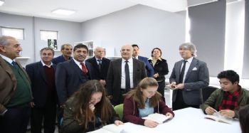 Gözne Çok Programlı Anadolu Lisesi Kütüphanesi hizmete açıldı