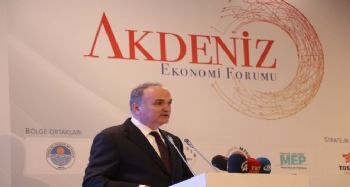 BAKAN ÖZLÜ: ENDÜSTRİ 4.0’I ISKALAMA LÜKSÜMÜZ YOK
