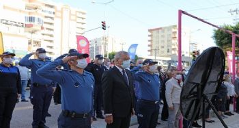 Atatürk, Mezitli'de törenle anıldı