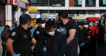 Sahte bahisçiden gazetecilere: "Dayı beni güzel çek"