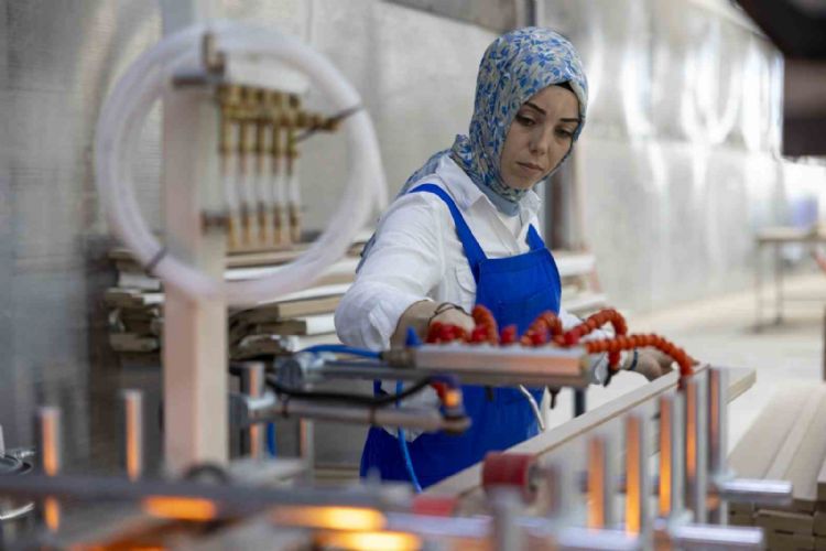 Mersin’de kadınlar ‘Kadın Ustalar’ projesi ile istihdama katılıyor