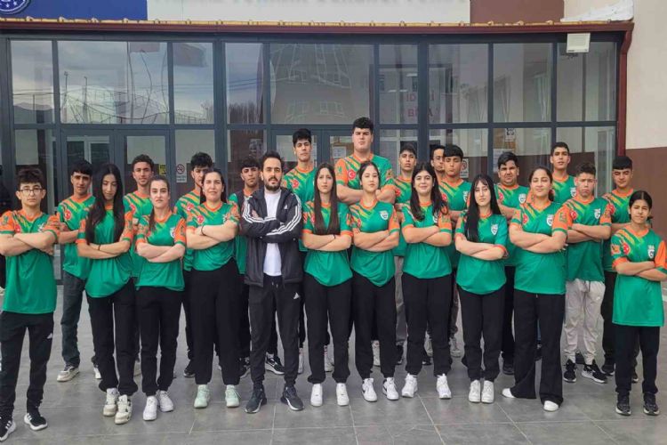 Tarsuslu gençlerin spor başarısı