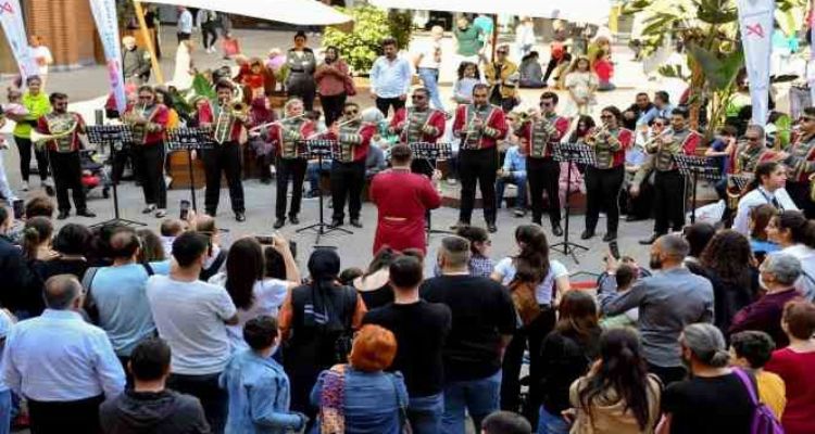 Mersin'de 23 Nisan'a özel ‘Çocuk Şarkıları’ etkinliği düzenlendi