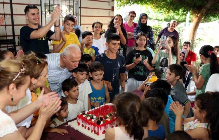 Akdeniz’de çocuklara sürpriz doğum günü