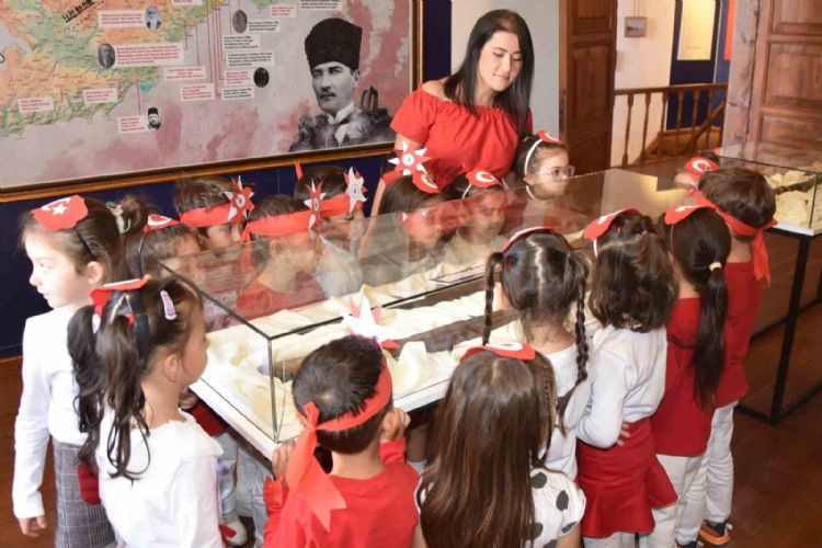 Minikler Kuvayi Milliye Karargahı Müzesine ziyarette bulundu